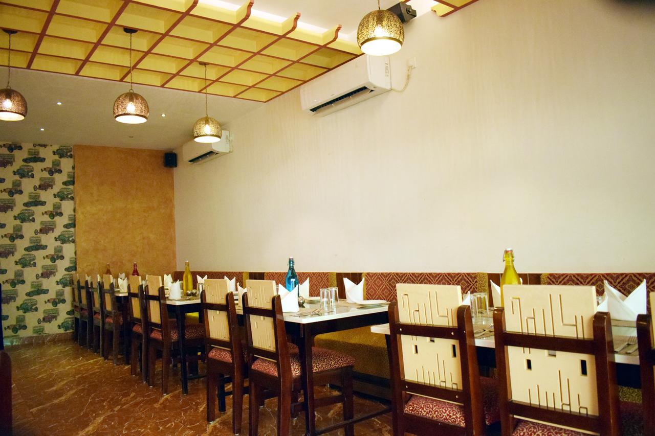 Hotel Hari Vilaas Bénarès Extérieur photo